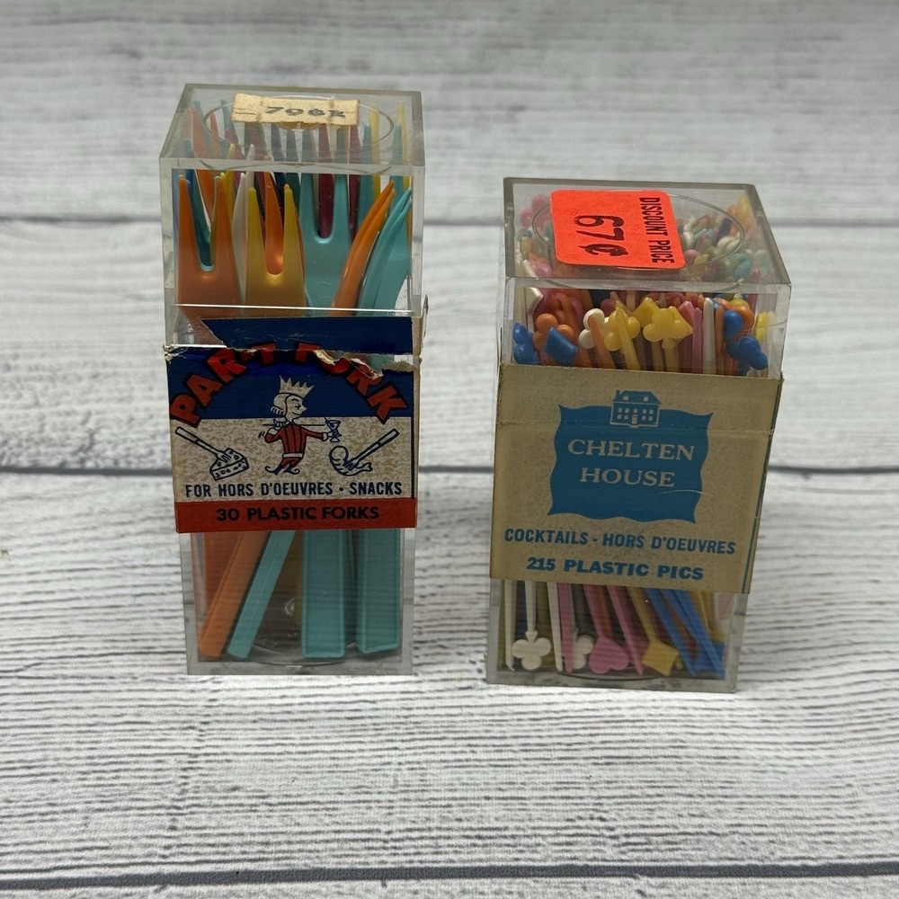 215+ Vintage Hors D'oeuvre Cocktail Picks Party Kitsch Plastic Card Suits / Fork
